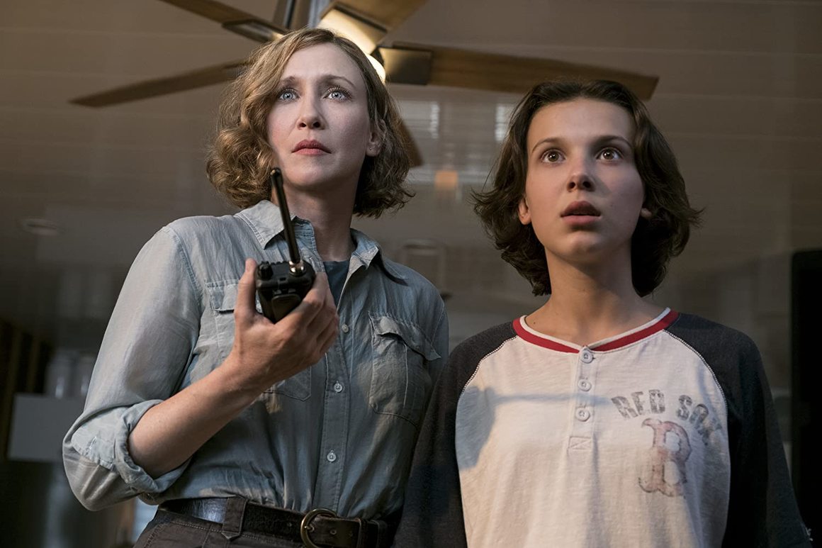 <br><br>
Популярността на Stranger Things - и особено на Мили Боби Браун - компенсират всички финансови трудности на семейството. За ролята си в третия сезон на сериала 16-годишното момиче получава по 350 000 долара на епизод, сравнима сума с хонорара на Уинона Райдър. <br><br>
Браун печели 1 милион долара за участието си в Godzilla: King of the Monsters, като има ангажимент за 3 милиона долара в продължението на филма Godzilla vs. Kong (очаква се да излезе през 2021). "Енола Холмс", който ще тръгне през септември по Netflix, ще донесе на Мили Боби Браун 6,6 милиона долара.