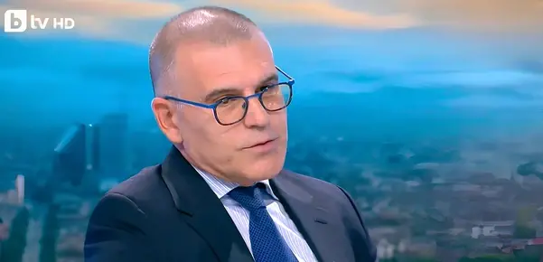Симеон Дянков vs. Росен Желязков: По-добре вдигане на ДДС, отколкото на осигуровки