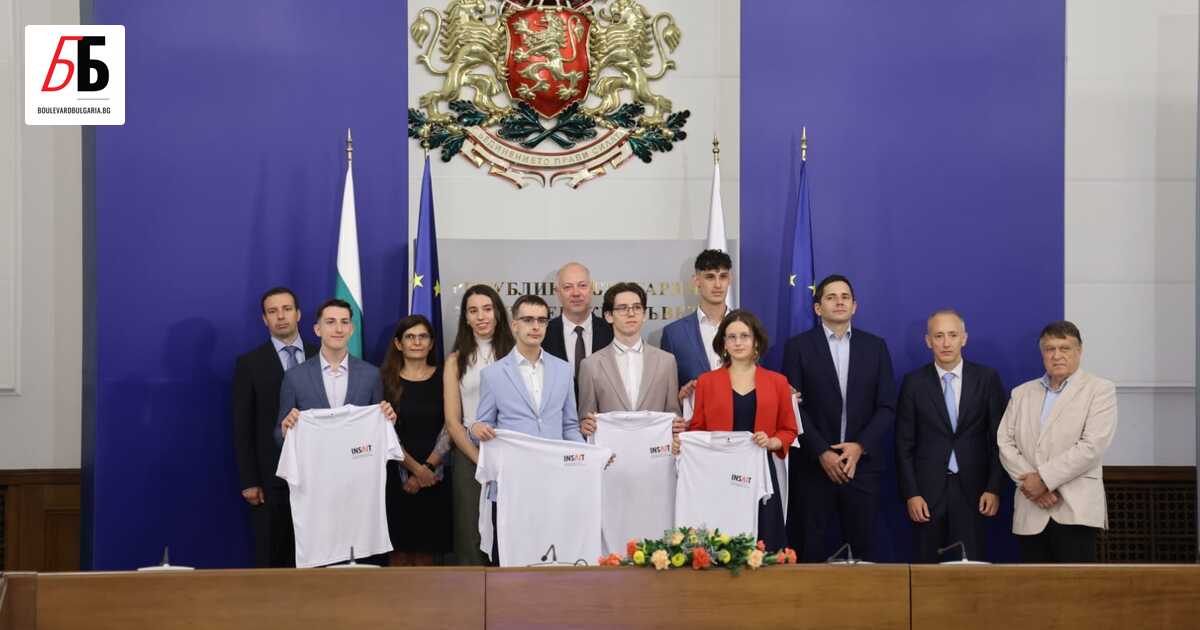 Шестима от най-талантливите млади математици и информатици на България са