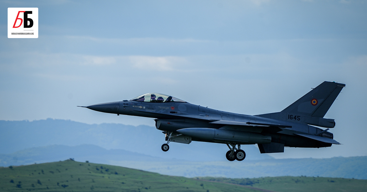 Румъния вдигна изтребители, за да проследят дронове, навлезли във въздушното