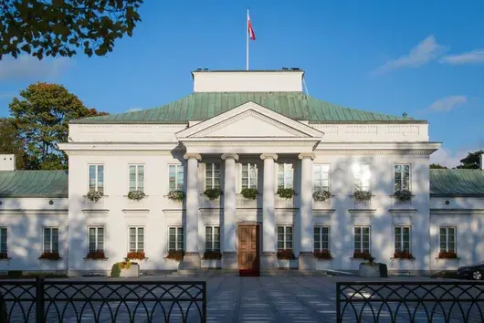 Полша неутрализира дрон над правителствени сгради във Варшава