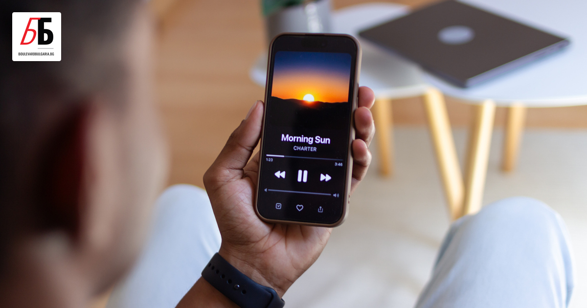 Музикалната стрийминг платформа Spotify вече позволява на абонатите в безплатната