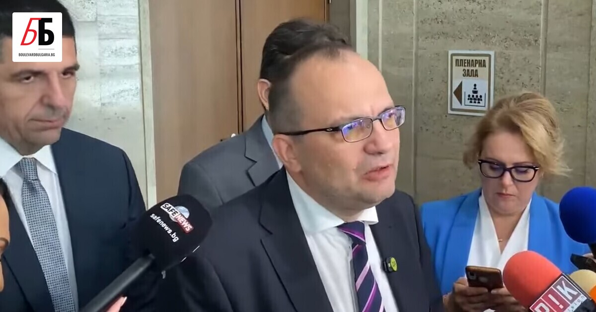 Мартин Димитров от ПП-ДБ предупреди, че България се намира в