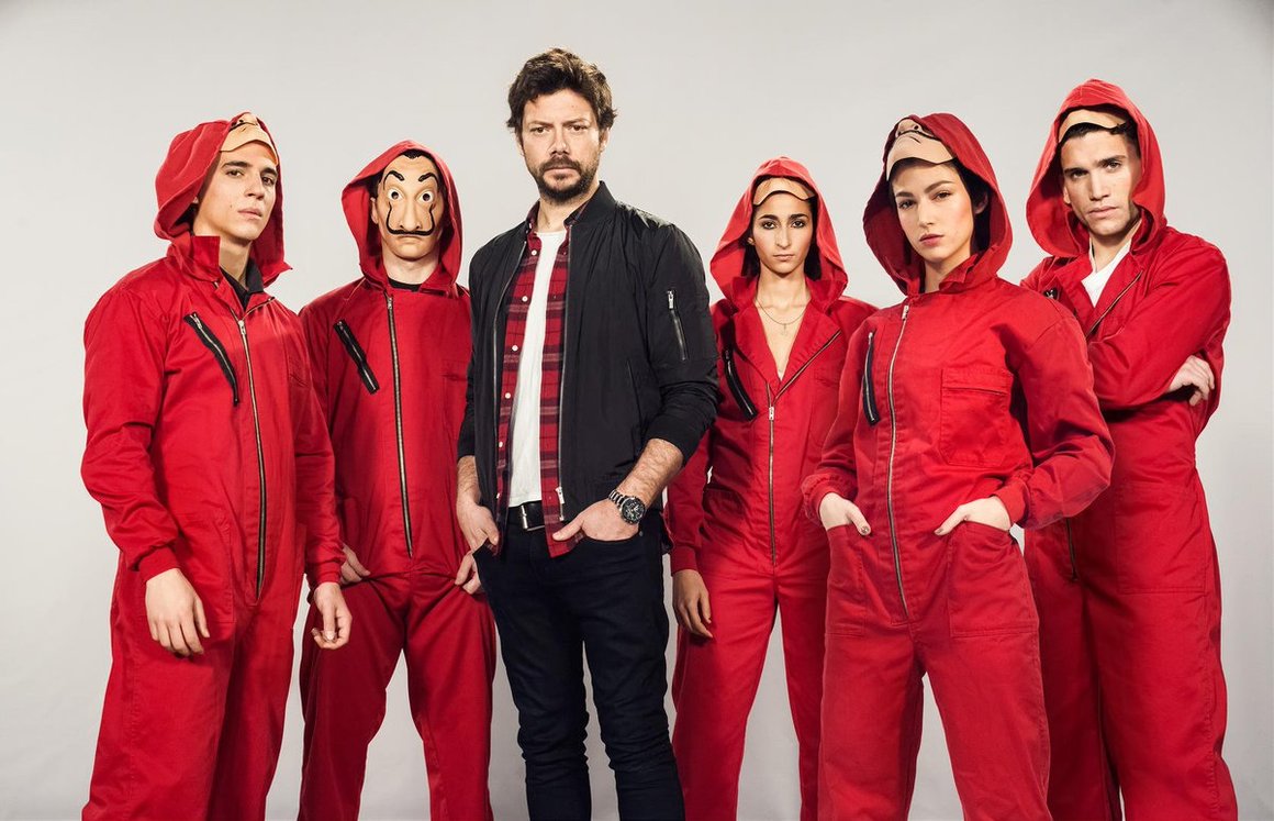 <br><br>
<b>Money Heist</b>
<br><br>
Най-гледаният чуждоезичен сериал на Netflix - Money Heist (La Casa de Papel) - ще приключи след още един сезон. Петата част от сериала ще започне през 2021 г.
