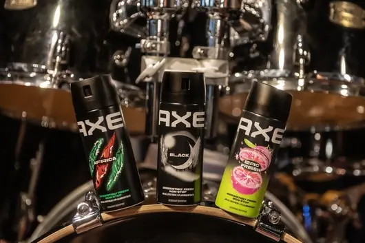 От „Титаник“ до TikTok: как AXE покори поколенията