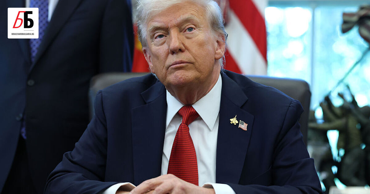 Американският президент Доналд Тръмп обяви, че увеличава митата върху стоки,