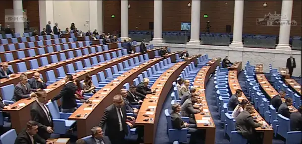 И днес парламентът не събра кворум, за да започне работа