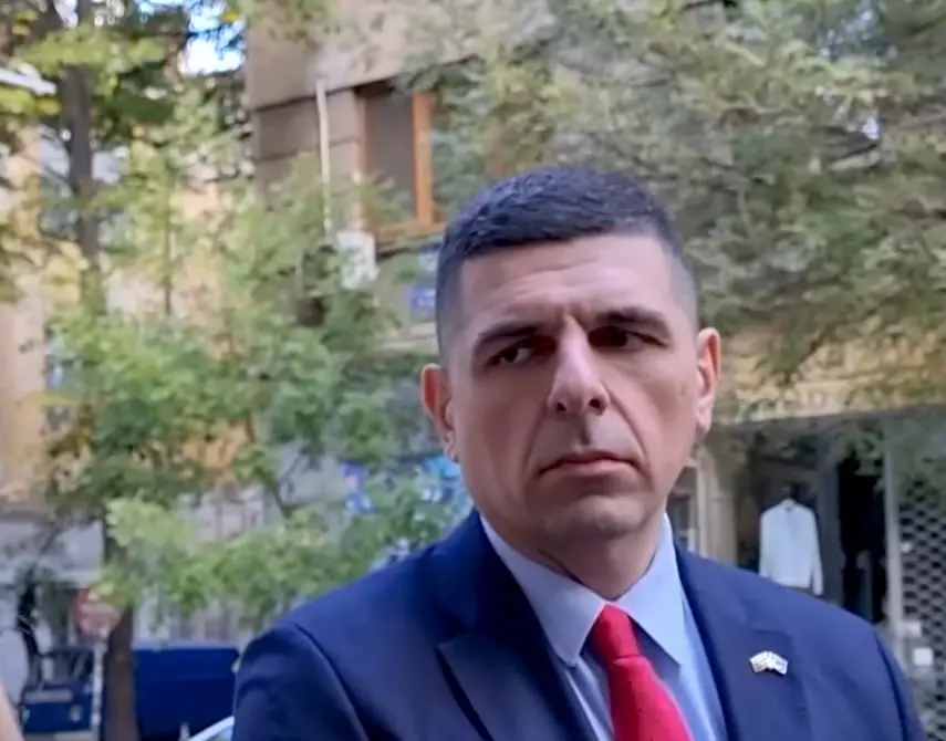 ДБ иска разследване по признанията на Борисов, че е "укривал" Цветан Василев от Пеевски