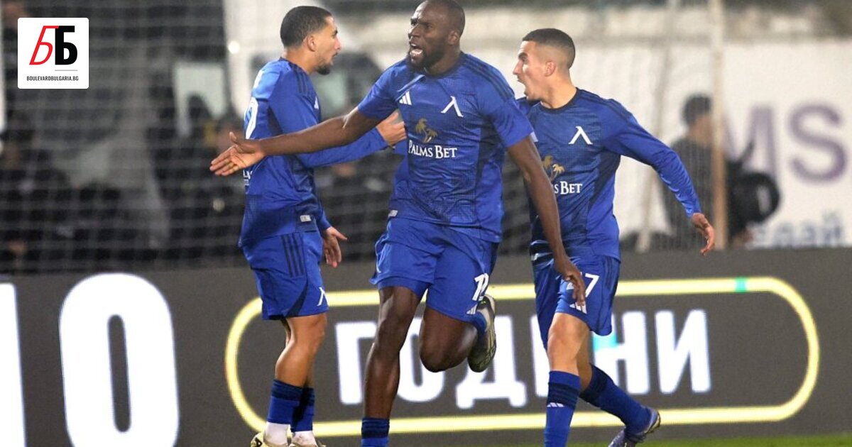 Левски записа четвърта поредна победа в Първа лига.Сините постигнаха лесен