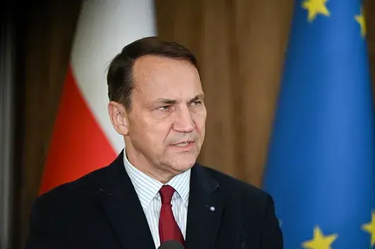 Полша предупреди Путин да не лети през нейното въздушно пространство за срещата с Тръмп