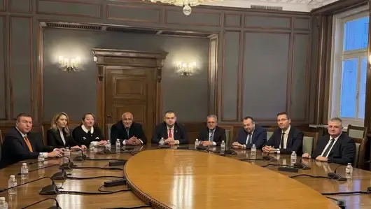 ГЕРБ и ДПС се разбраха: Ново начало ще продължи да подкрепя кабинета, но няма да участва в него