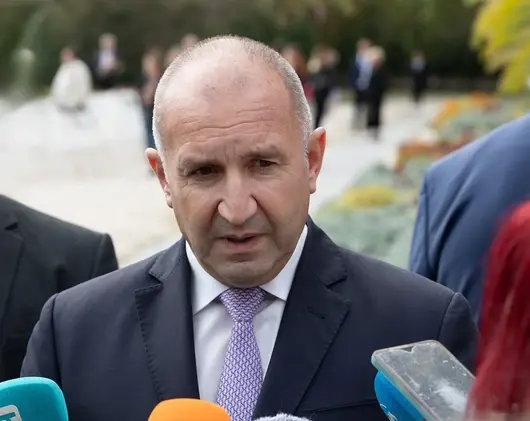 Радев окончателно загуби правомощията си върху ДАНС, а БСП се пропука