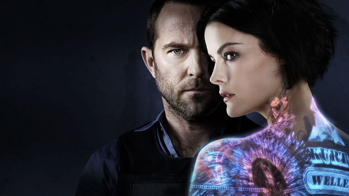 <br><br><b>Blindspot ("Мъртва точка") </b>
<br><br>
Последният сезон на криминалния трилър тръгва по HBO на 5 септември. Историята започна преди пет години на Таймс скуеър с един изоставен сак и гола жена, "облечена" само с татуировки, която нямаше никакви спомени за самоличността си. Единственото име, от което можеше да се разплете мистерията, беше изписано на гърба й - Кърт Уелър, агент на ФБР. Последният сезон от разплитането на конспирацията завърши с обстрел срещу екипа от специални агенти - кой от тях е оцелял и как ще се стигне до кулминацията в историята, ще разберем на 5 септември.