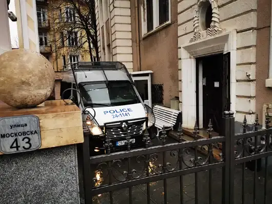 Полицейска акция и заповед за арест срещу Васил Божков