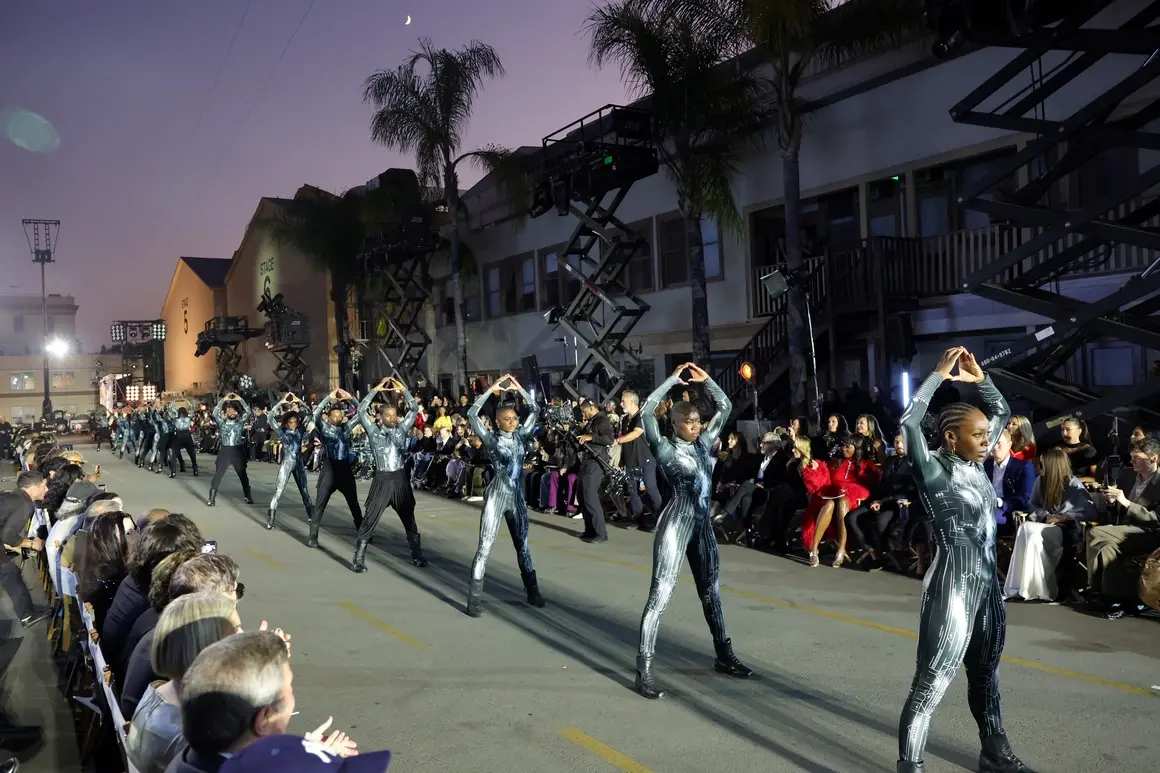 Афрофутуризмът