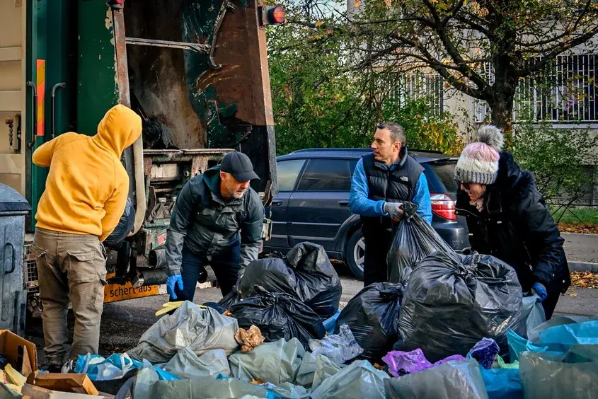 Съдът отмени още едно решение на Столичната община за мегапоръчката за боклука