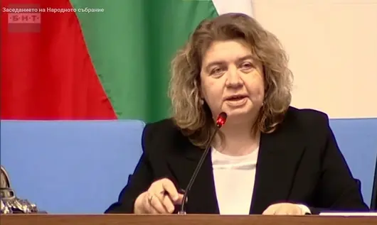 Киселова сама се оттегли от председателското място още преди управляващите да променят коалиционното споразумение