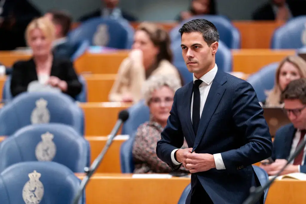 Либералната прогресивна партия D66 води в резултата от предсрочния вот в Нидерландия