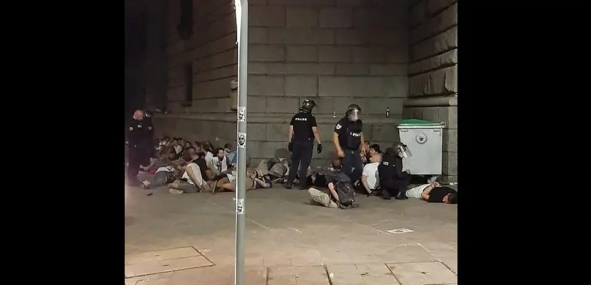 126 арестувани на протеста, лагерът на Орлов мост е премахнат