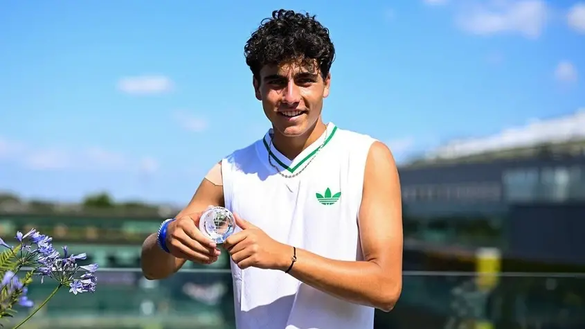 Иван Иванов .