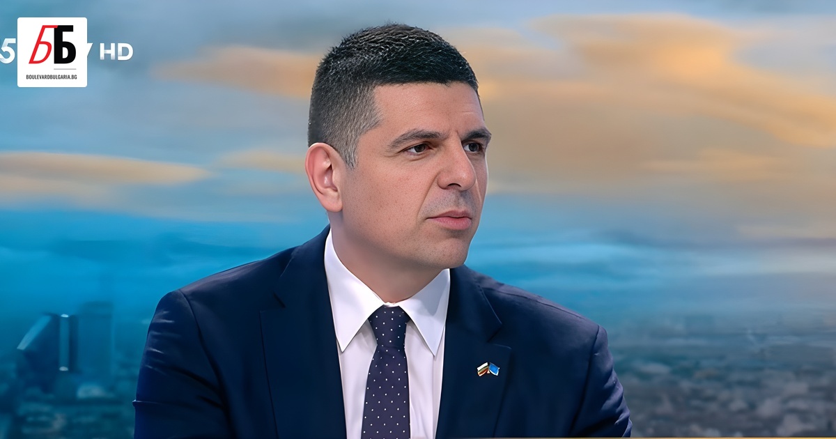 Членовете на Комисията за енергийно и водно регулиране (КЕВР) са