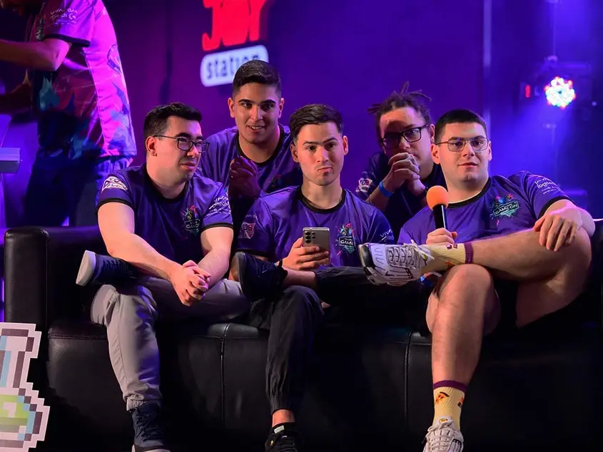 реплика на крепостта Царевец в Minecraft оживя на финала на Vivacom GAME ON 2025