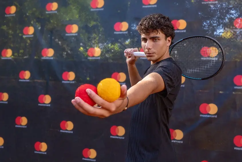 Иван Иванов Мастър Кард