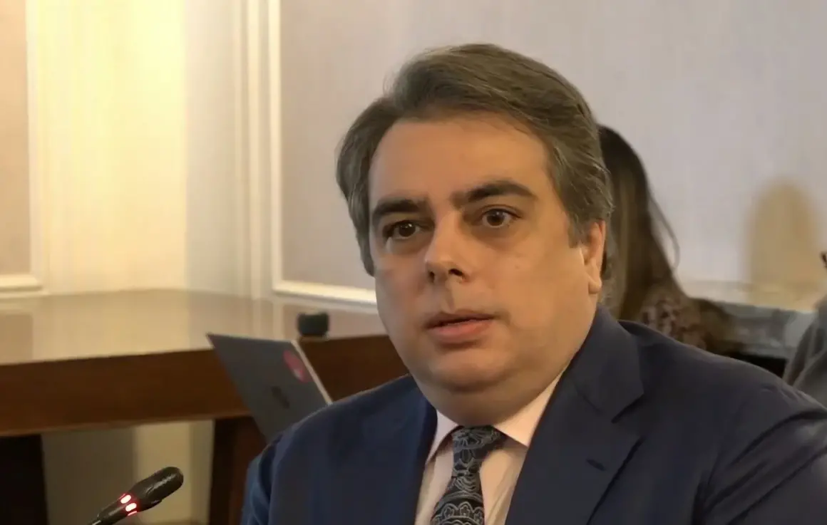 Василев: Властта да не се крие в теменужките, а да обясни бюджета или да го преработи