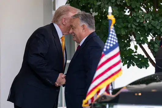 Тръмп сваля енергийни санкции за Унгария за една година