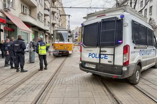 Трамвай е блъснал 11- годишно момиче в центъра на София (Обновена)