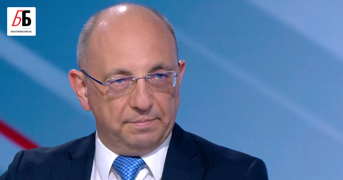 Държавната администрация може да бъде съкратена с до 30 000