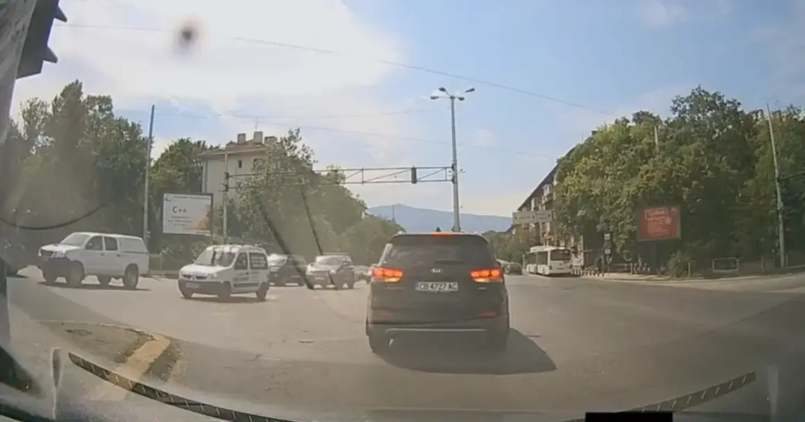 Джипът на Тити Папазов отново е уловен в нарушение