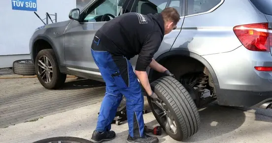 Изтичат последните часове за смяна за автомобилните гуми за зимата