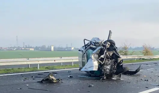 Трима души са загинали при тежка катастрофа на магистрала "Тракия" до разклона за Стара Загора (Обновена)