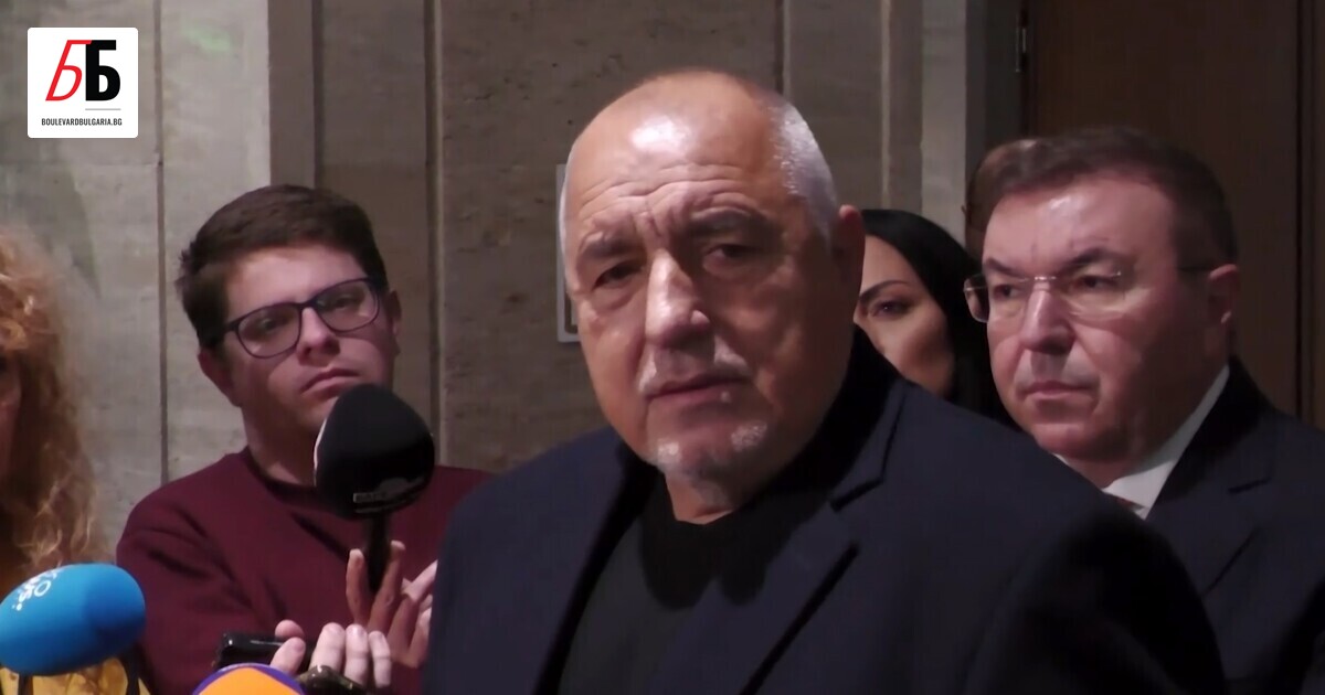 Протестите са заради притесненията на ПП и ДБ относно приемането