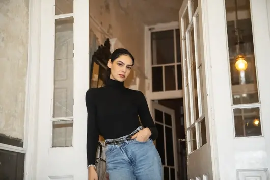 От „с какво червило е Цветанка Ризова“ до „дайте добър бракоразводен адвокат“ -  Girls under Quarantine има отговор за всичко 