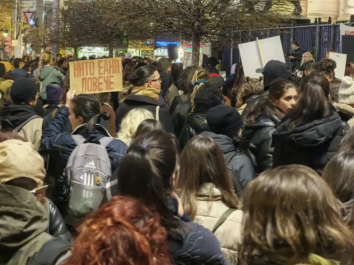 „Нито една повече“: Стотици излязоха на протест срещу насилието над жени