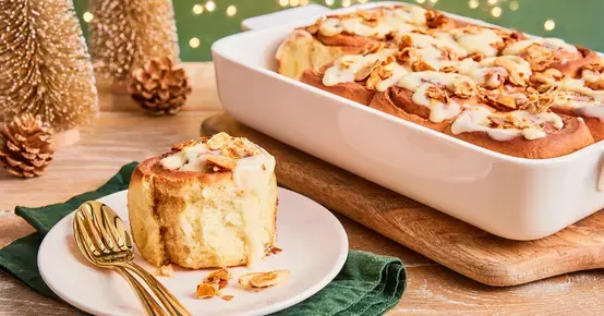 Топлина, увита в тесто: коледни канелени рулца, които ухаят на уют - рецепта 