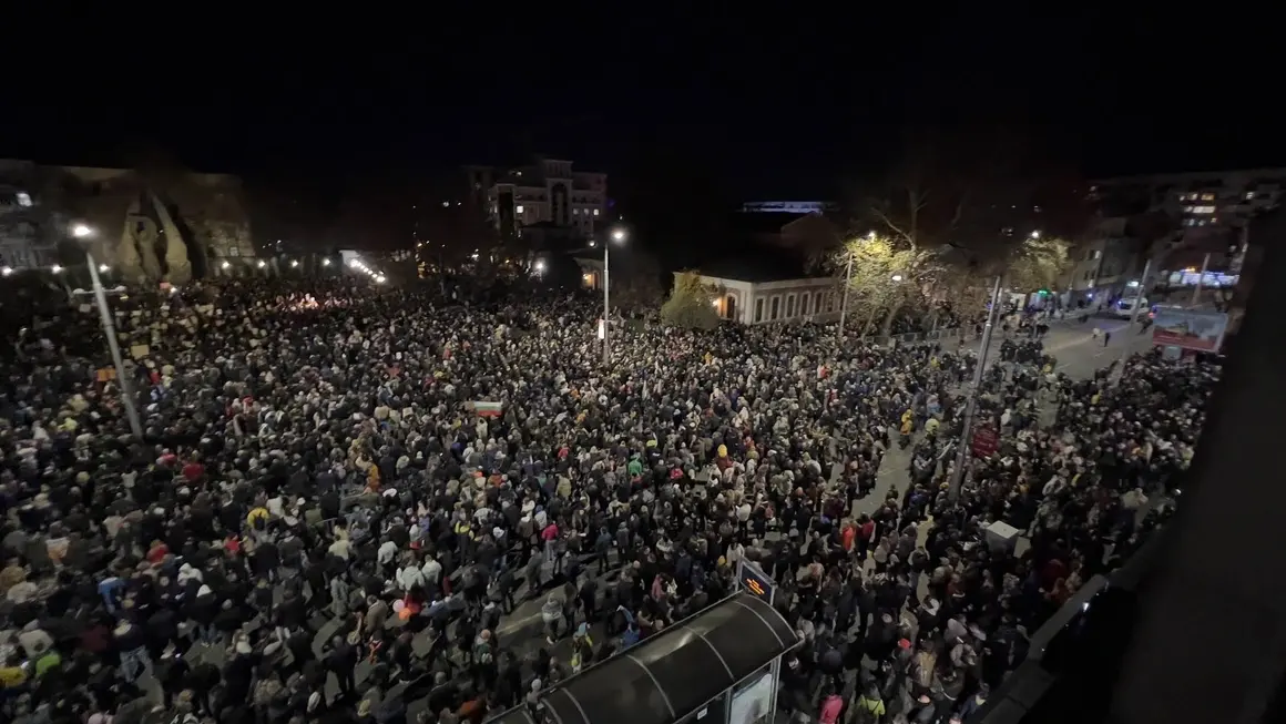 Пловдив, Варна и Бургас се вдигнаха срещу Бюджет 2026