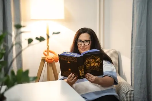 Милена Ташева: Литературата се пише от хора за хора, а не от изкуствен интелект за изкуствен интелект.