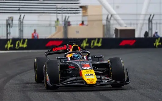 Никола Цолов записа първи подиум във Формула 2