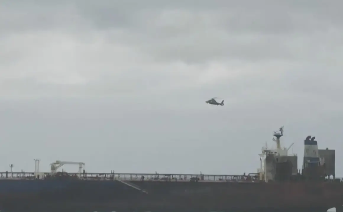 Четвърти ден корабът "Kairos" остава блокиран край Ахтопол, изследват морето за замърсяване