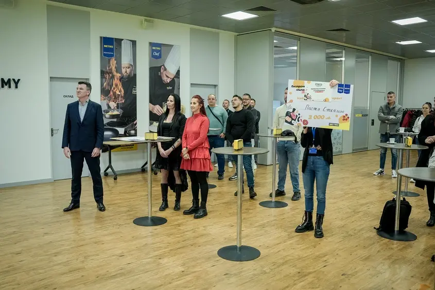 Метро акадаемия