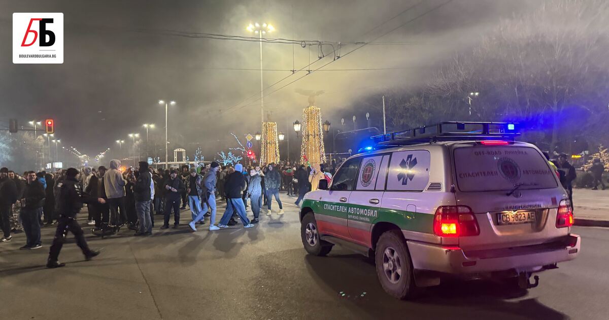Големият протест срещу Делян Пеевски и Бойко Борисов преля в