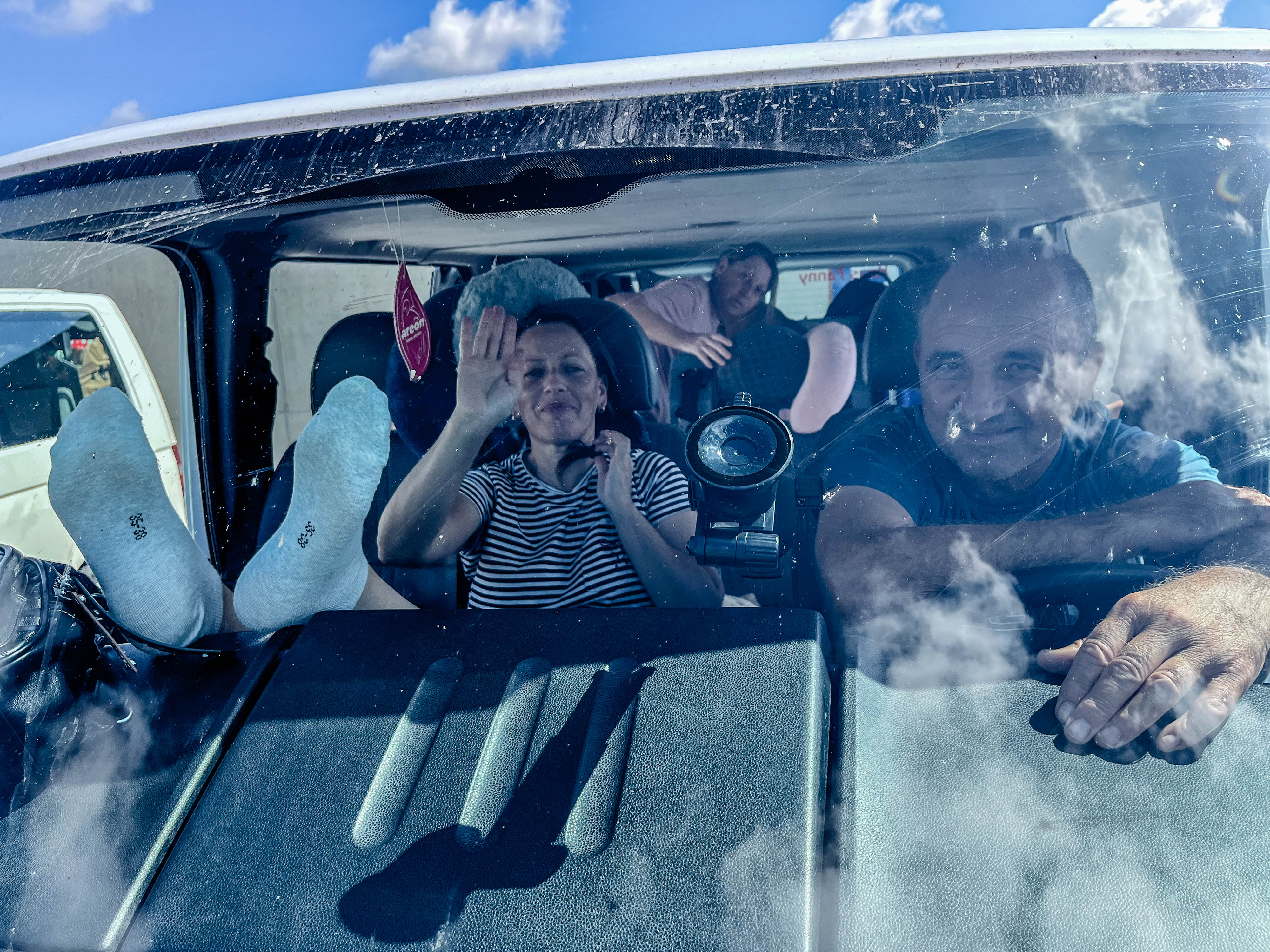 "Бащите, които се завръщат": Премълчаната история на българските турски семейства след 1989 г.