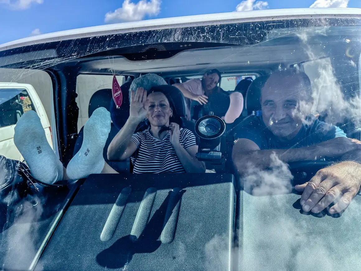 "Бащите, които се завръщат": Премълчаната история на българските турски семейства след 1989 г.