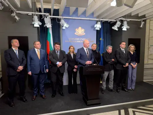 Оставката е факт - Кабинетът на Росен Желязков пада след протестите (Обновена)