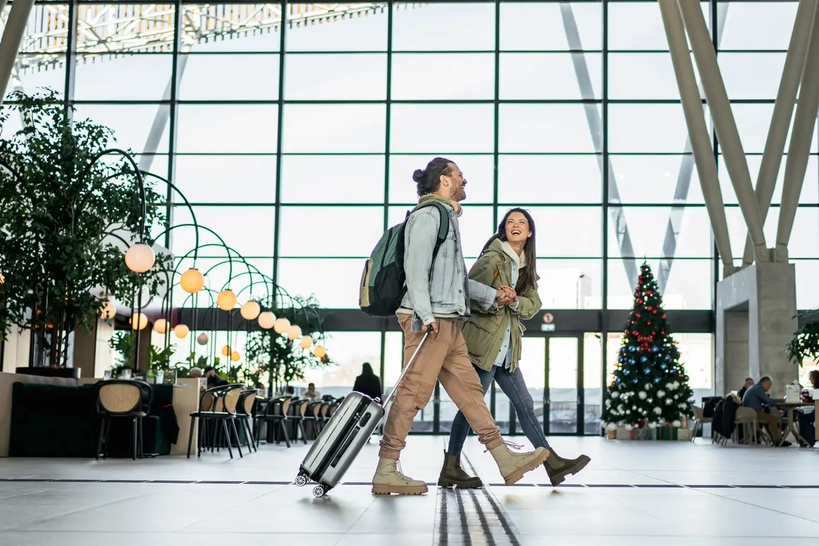 Коледни подаръци за ПЪТЕШЕСТВЕНИЦИ