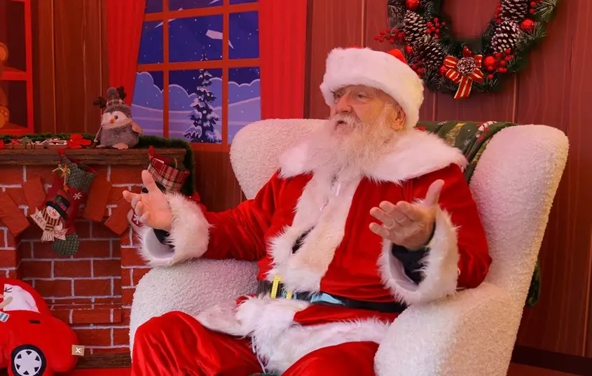 Камионът на Дядо Коледа