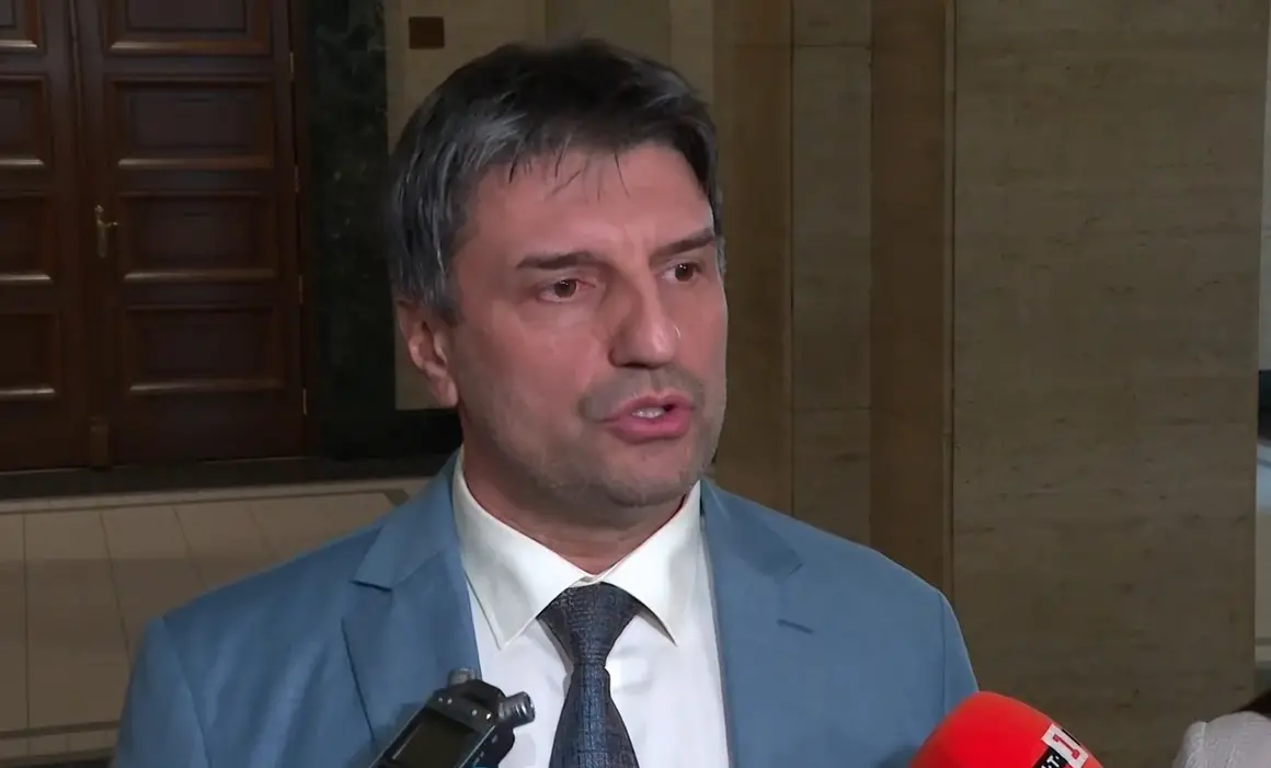 Отвлякоха каналджия заради неуредени сметки и му взеха близо 100 000 лева 